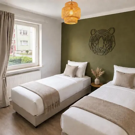 Apartment Zentrale Mit Boxspringbetten, Wifi, Smart Tv, Balkon, Self Check-in *