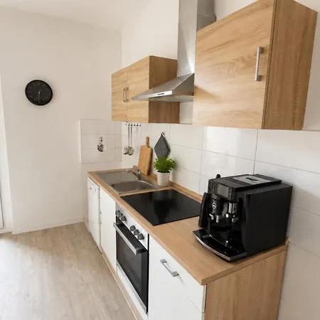Zentrale Mit Boxspringbetten, Wifi, Smart Tv, Balkon, Self Check-in Apartamento Halberstadt